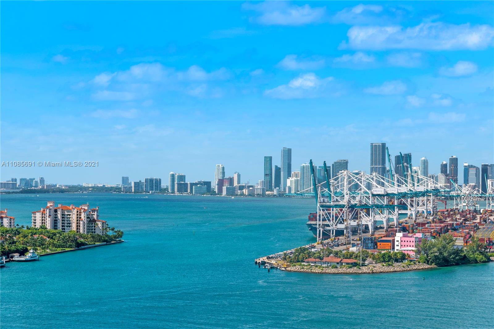 APOGEE CONDO - Residential