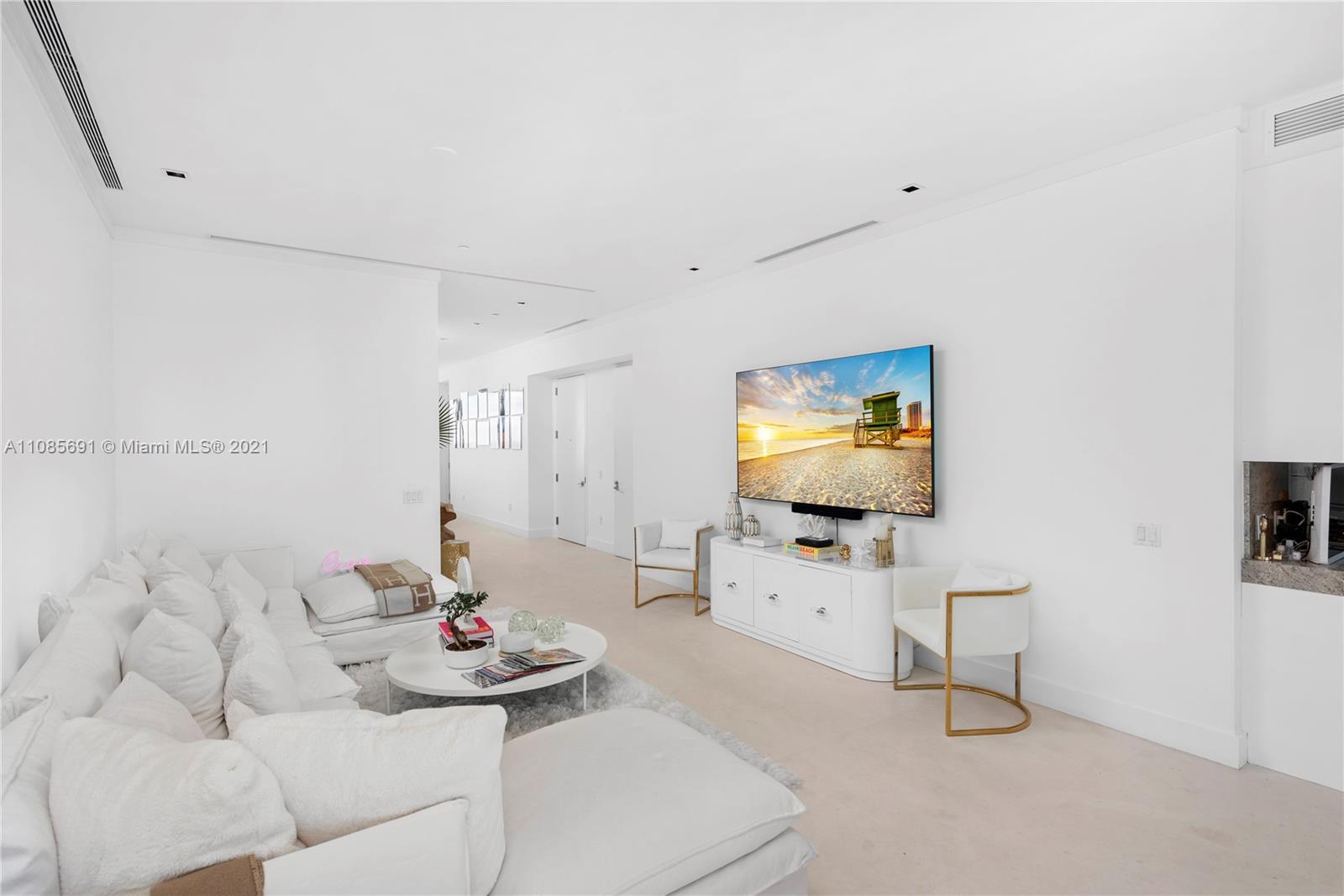 APOGEE CONDO - Residential