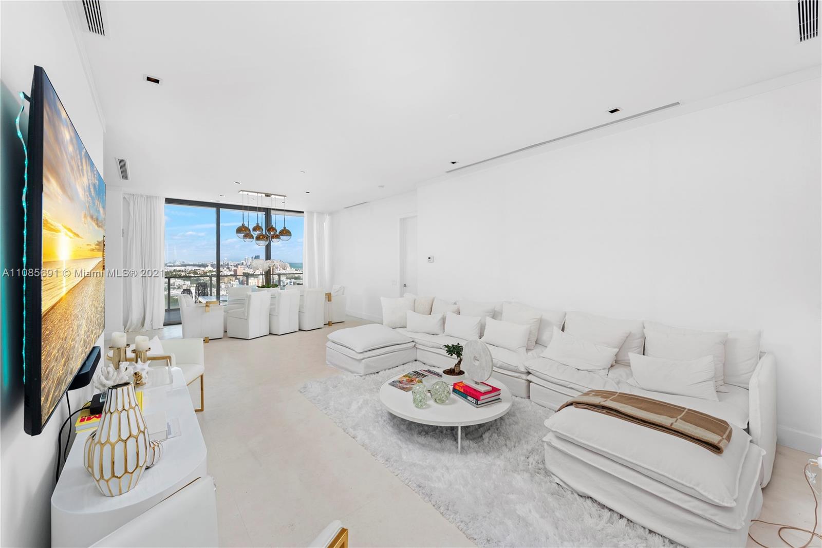 APOGEE CONDO - Residential