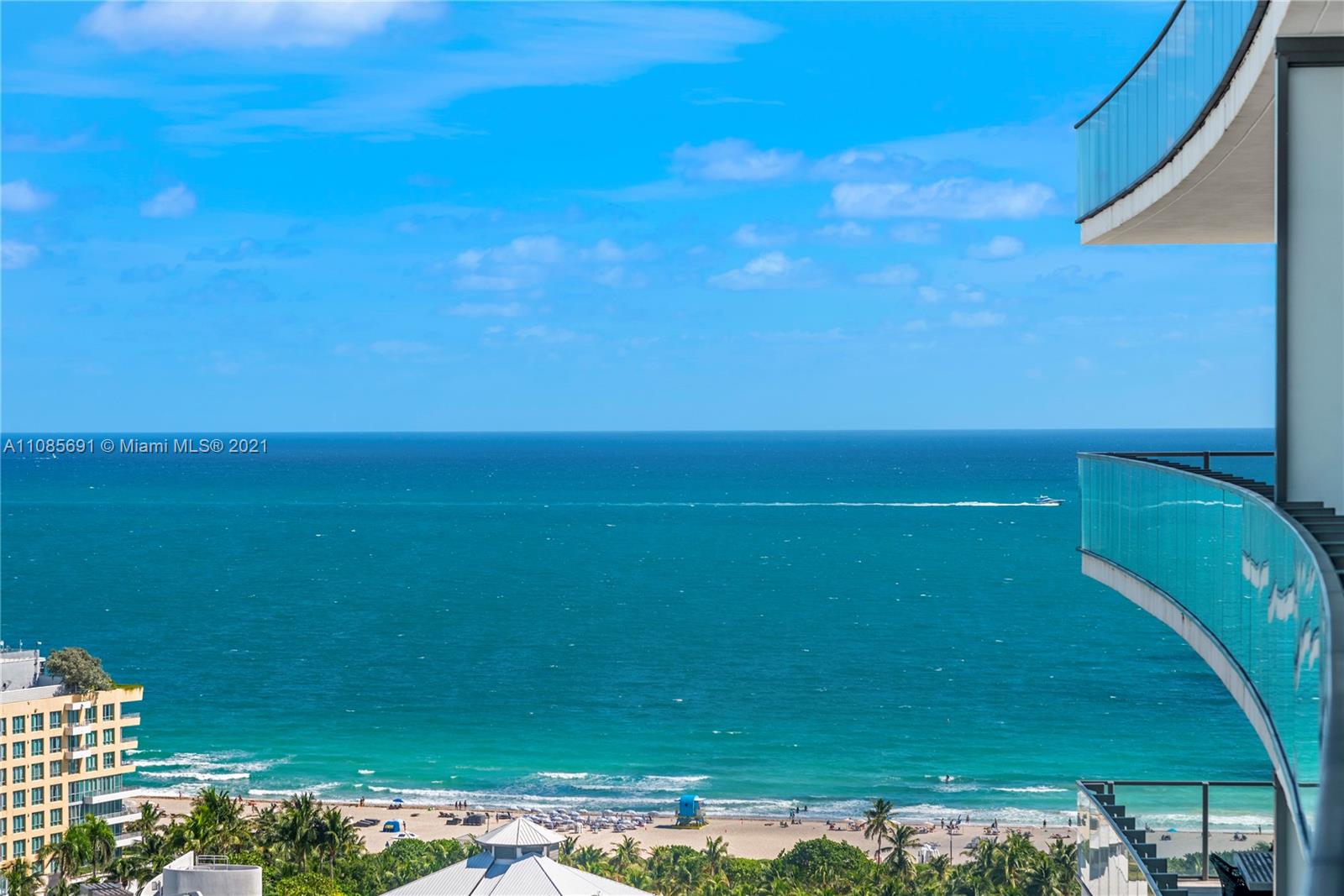 APOGEE CONDO - Residential