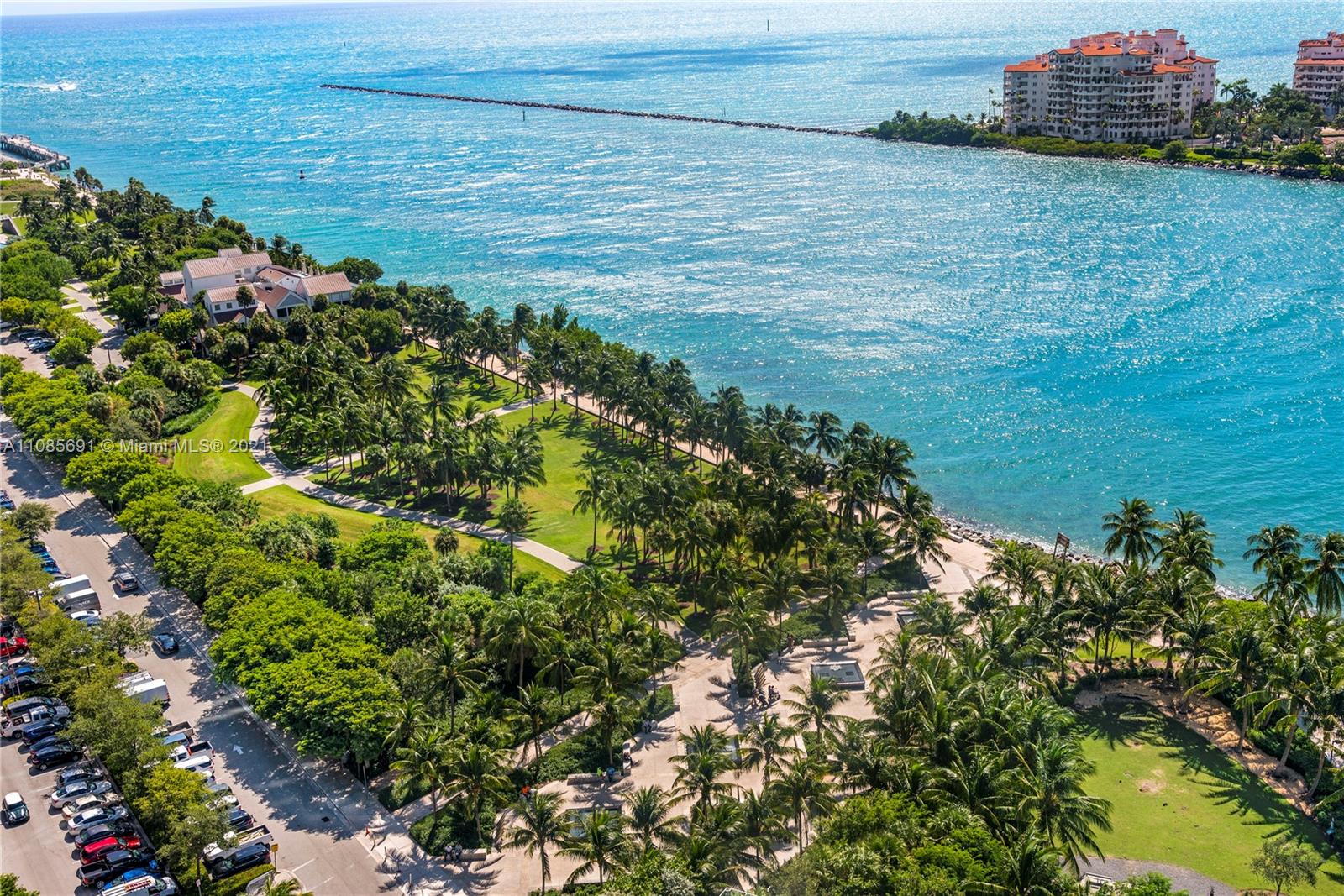 APOGEE CONDO - Residential