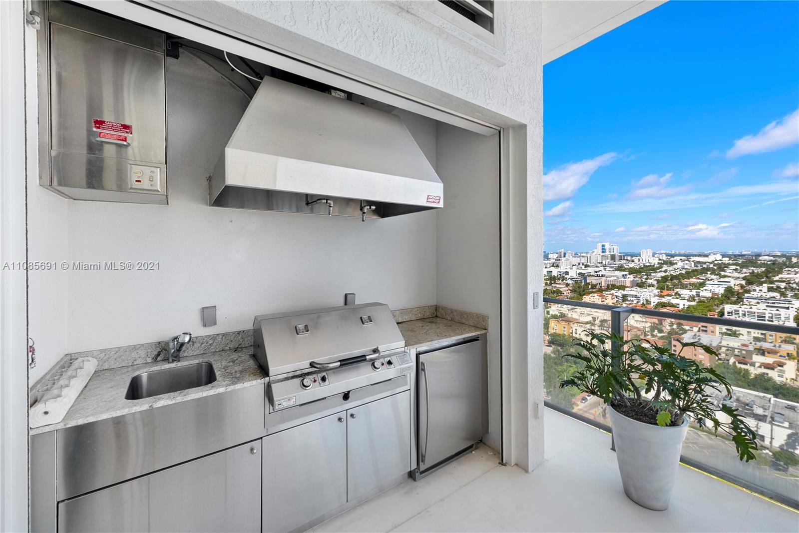 APOGEE CONDO - Residential