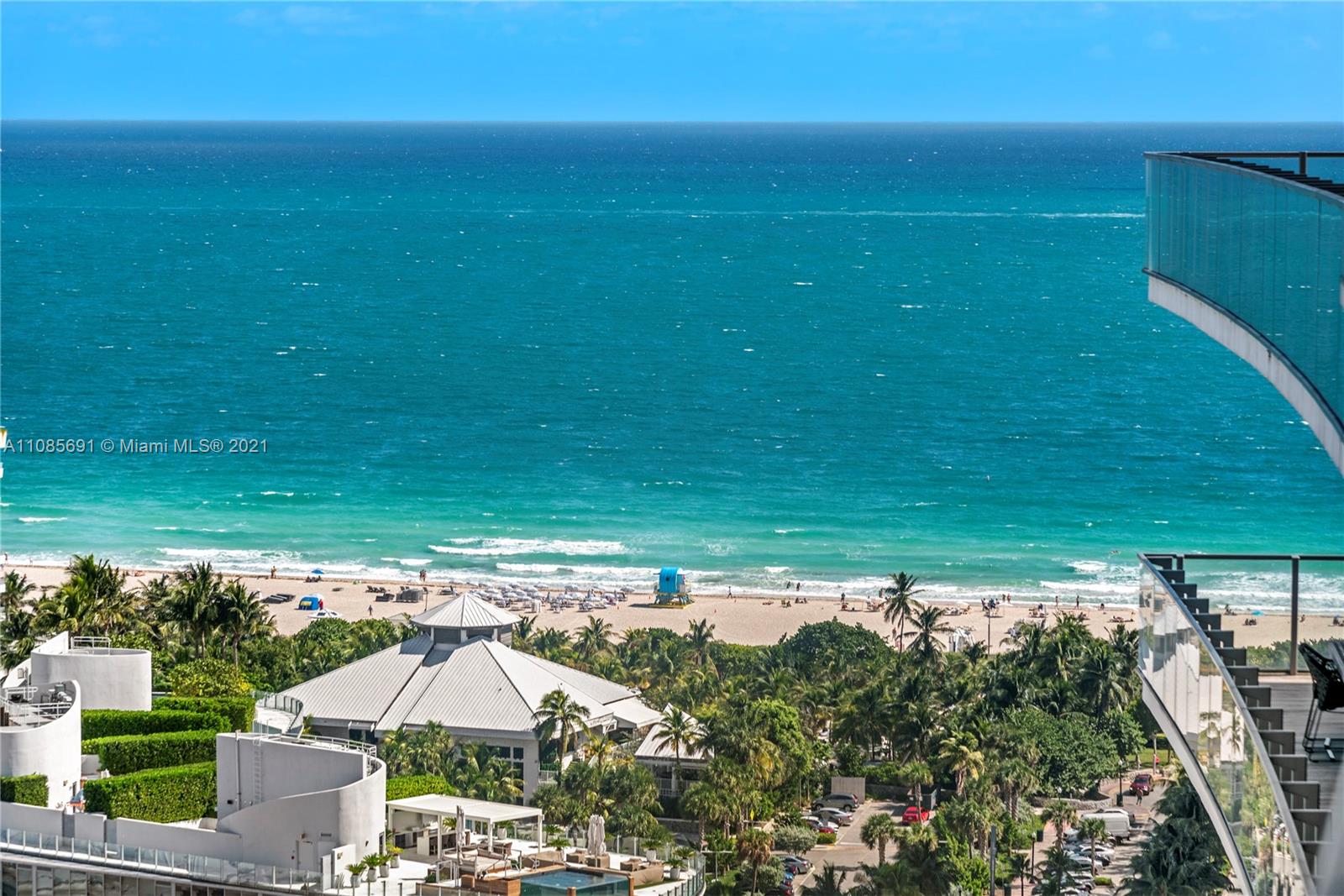 APOGEE CONDO - Residential