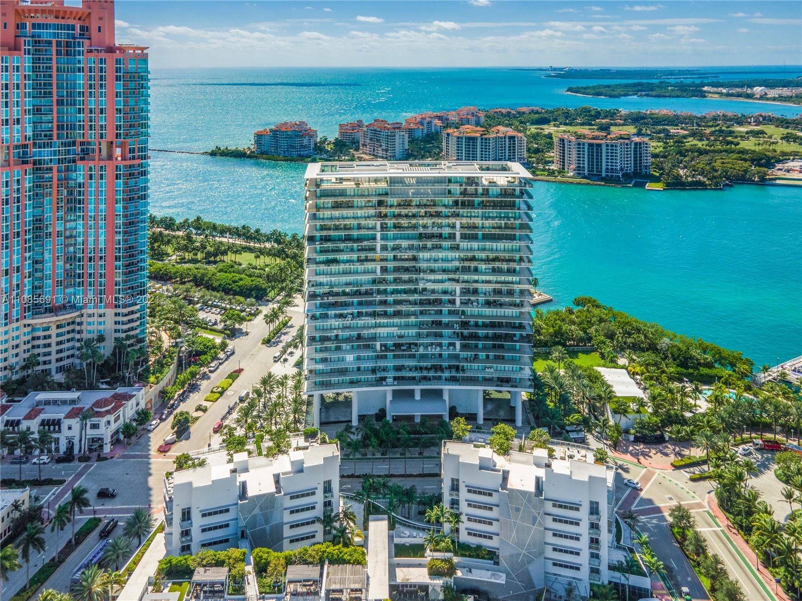 APOGEE CONDO - Residential