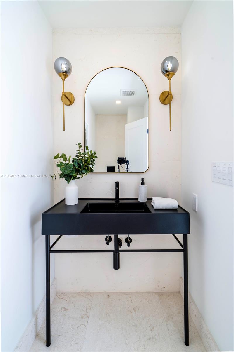 KEYSTONE ISLAND NO 2 - Residential