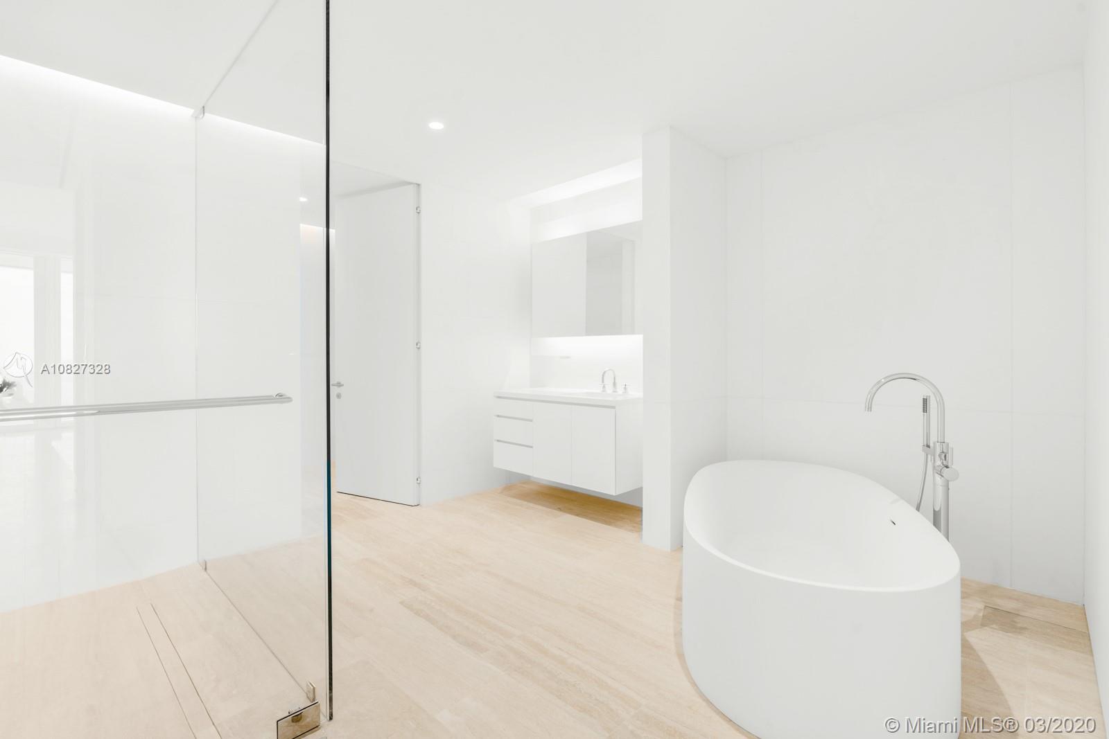 SURF CLUB CONDO - Residential