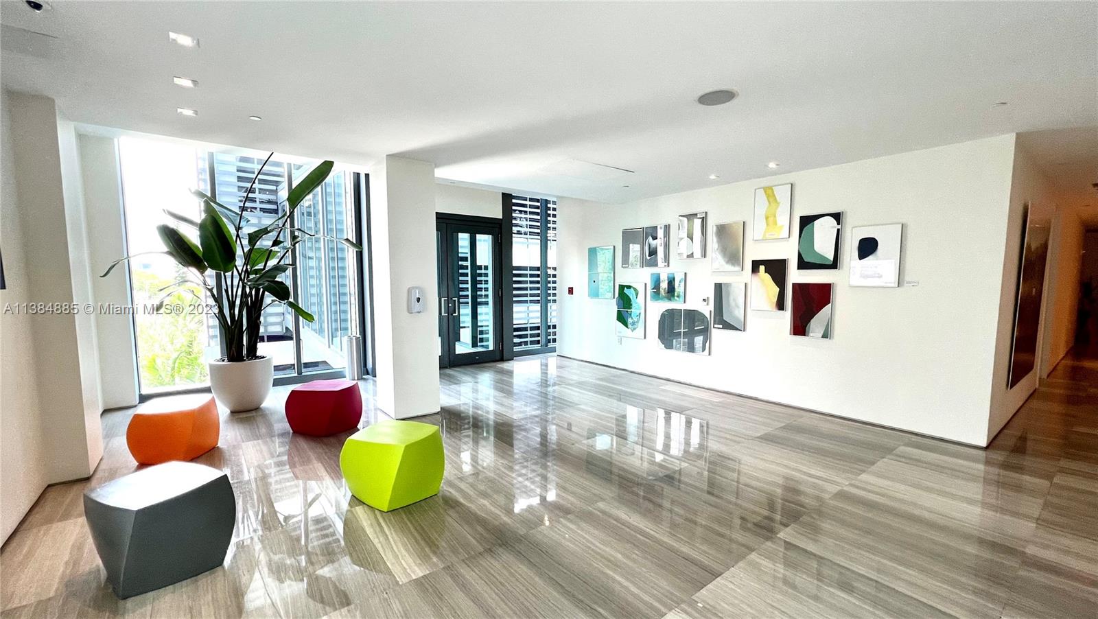 ICON BAY CONDO - Residential