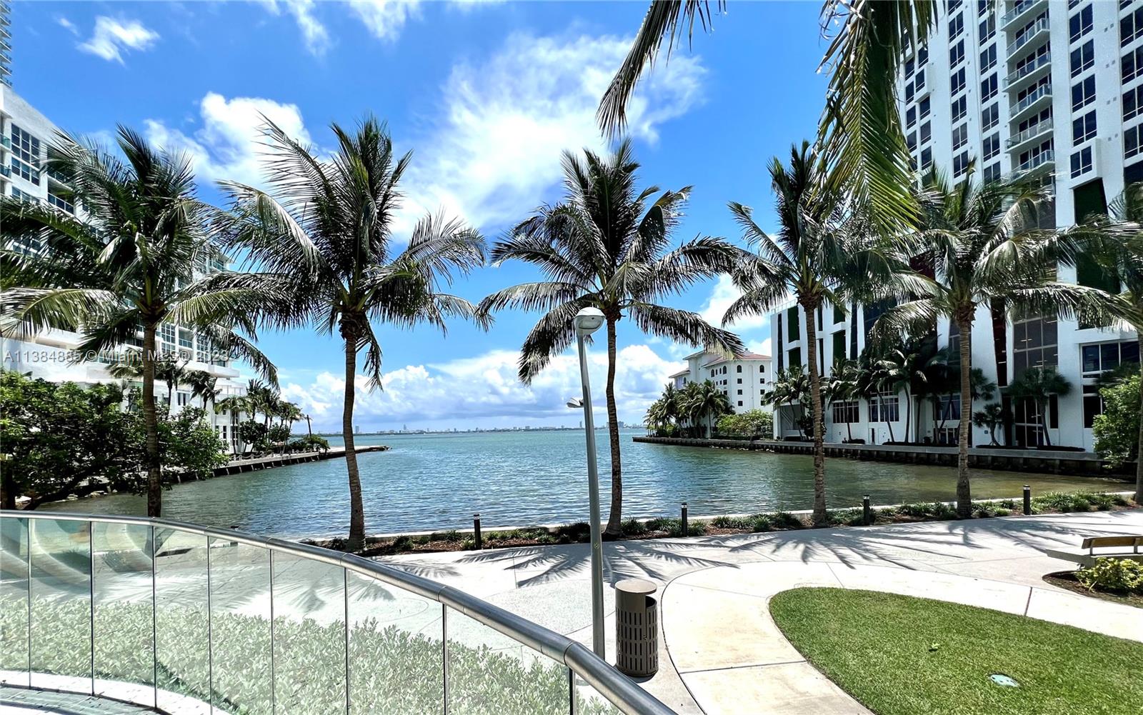 ICON BAY CONDO - Residential