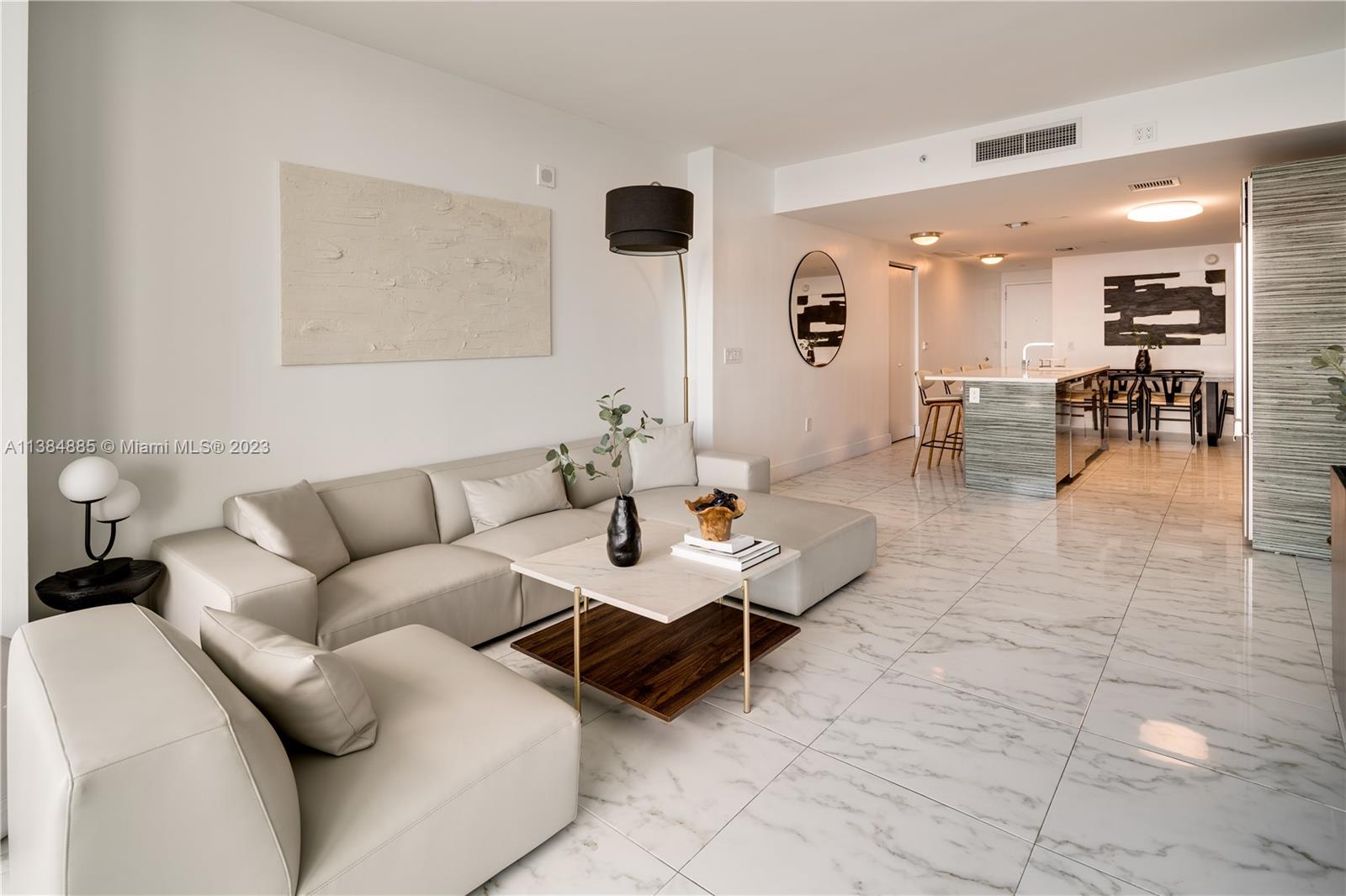 ICON BAY CONDO - Residential