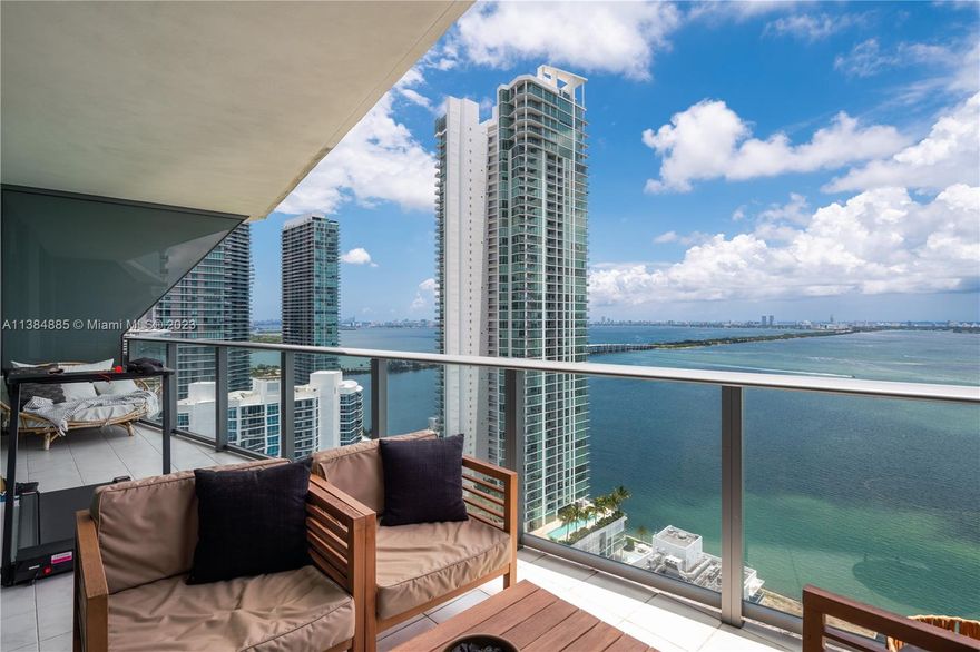 IT’S ALL ABOUT THE VIEW!! Stunning bay views from the 30th floor at this luxurious property at Icon Bay. Private elevator and foyer, spacious balcony accessible from the living room and bedroom. Modern kitchen with stainless steel GE Monogram appliances. Reception bathroom. Italian tiles throughout. 
Designed by Arquitectonica, this iconic building offers state of the art amenities: party room, theater, fitness center, spa, and pool overlooking the bay. Strategically located in the heart of Miami, minutes away from Midtown, Wynwood, Design District, Brickell/Downtown Miami, and Miami Beach.