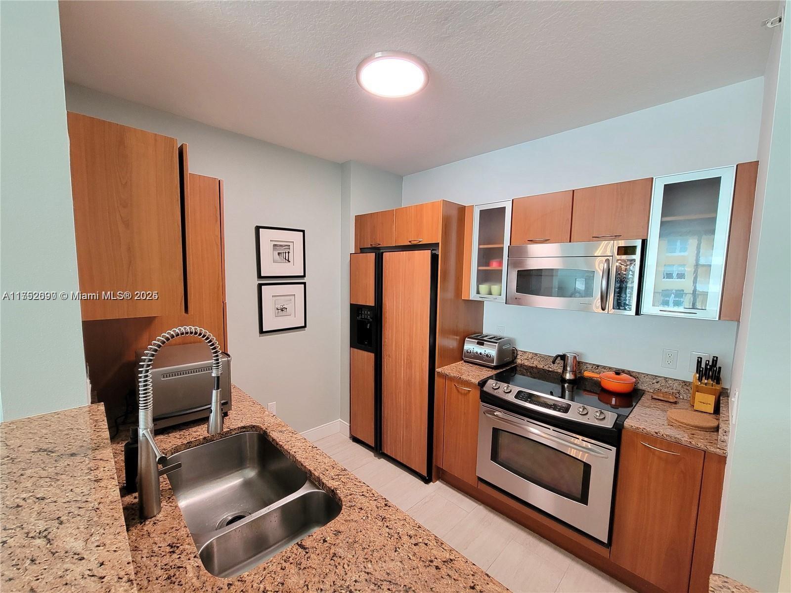 MARINA VILLAGE AT BOYNTON - Residential Lease