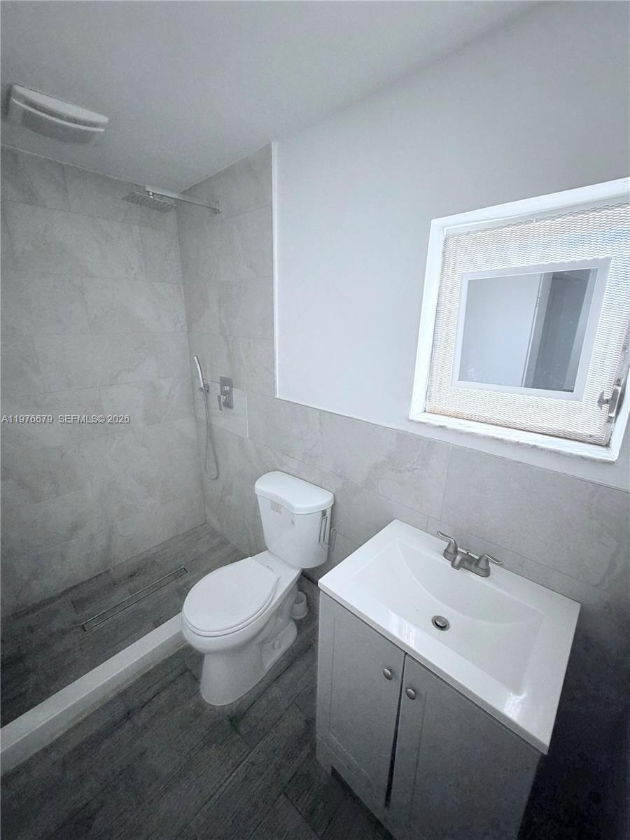 NORTH RIDGE - Residential Lease