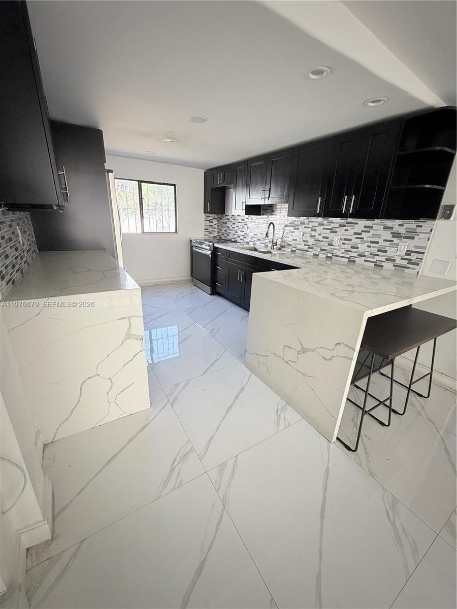 NORTH RIDGE - Residential Lease