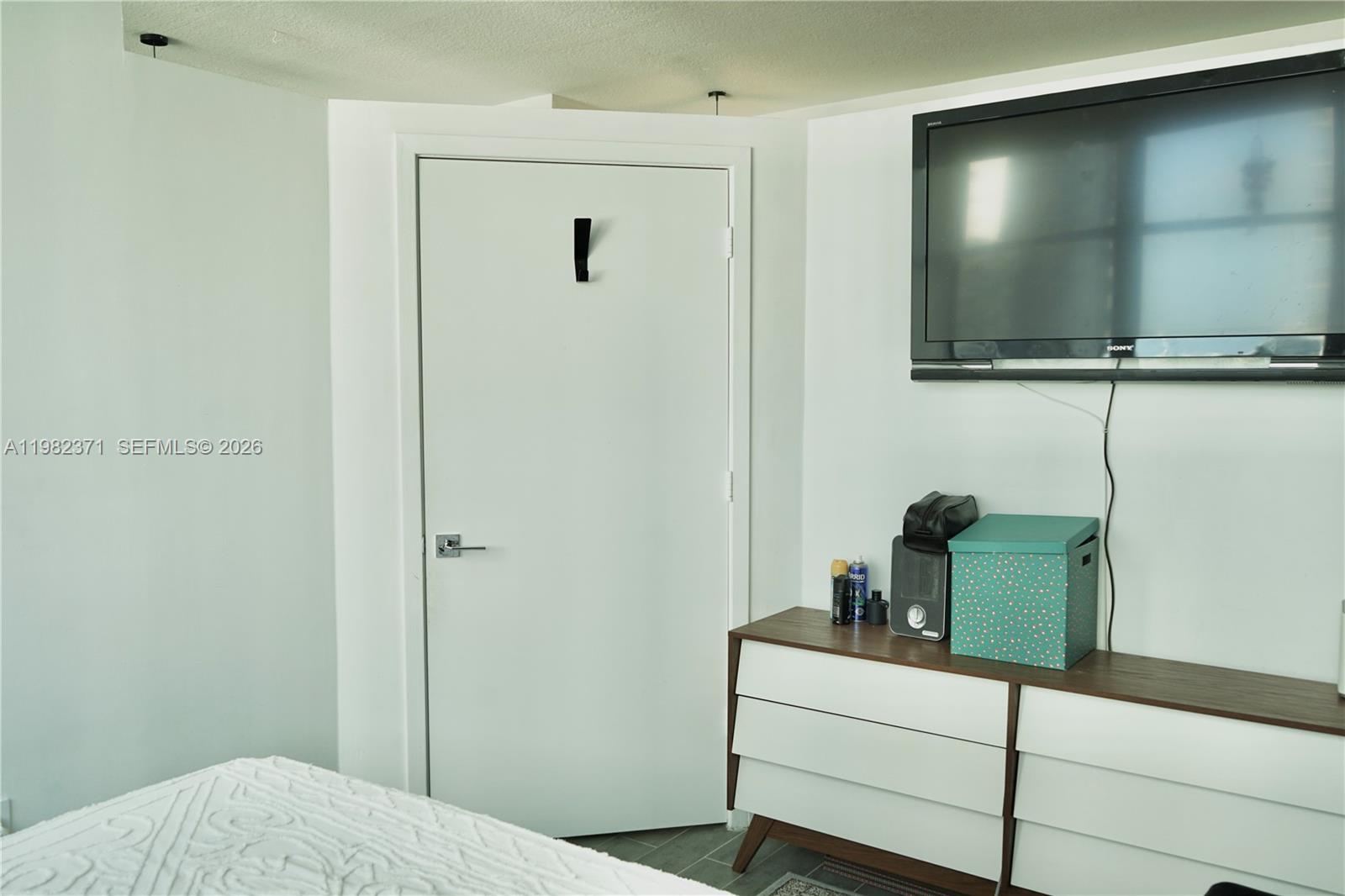 EDGEWATER LOFTS CONDO - Residential