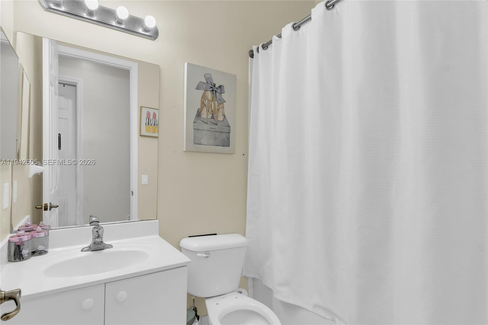 MARBELLA BAY - Residential