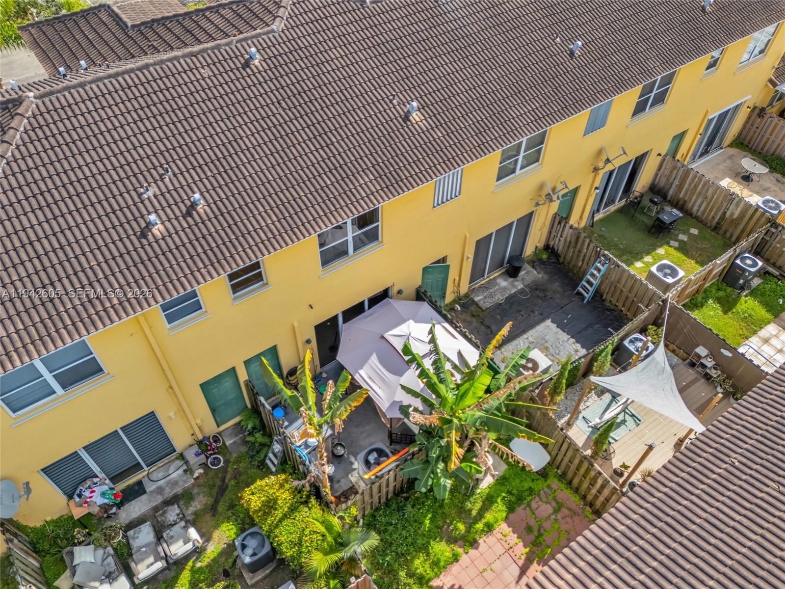 MARBELLA BAY - Residential