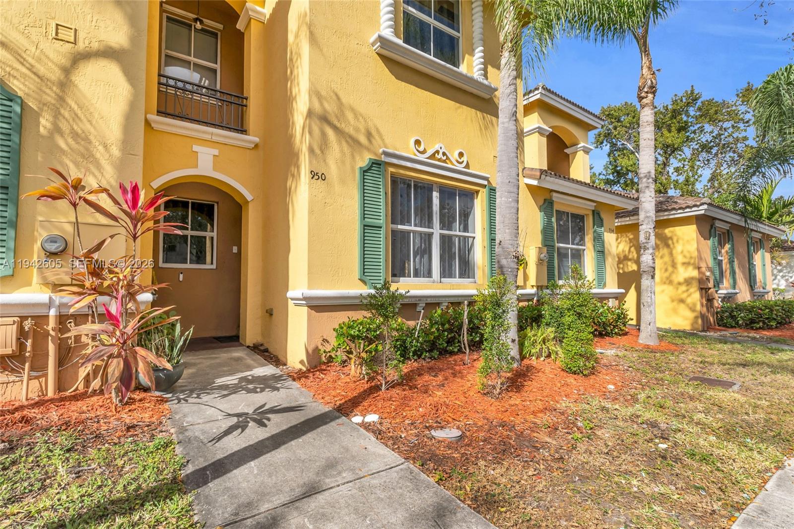 MARBELLA BAY - Residential