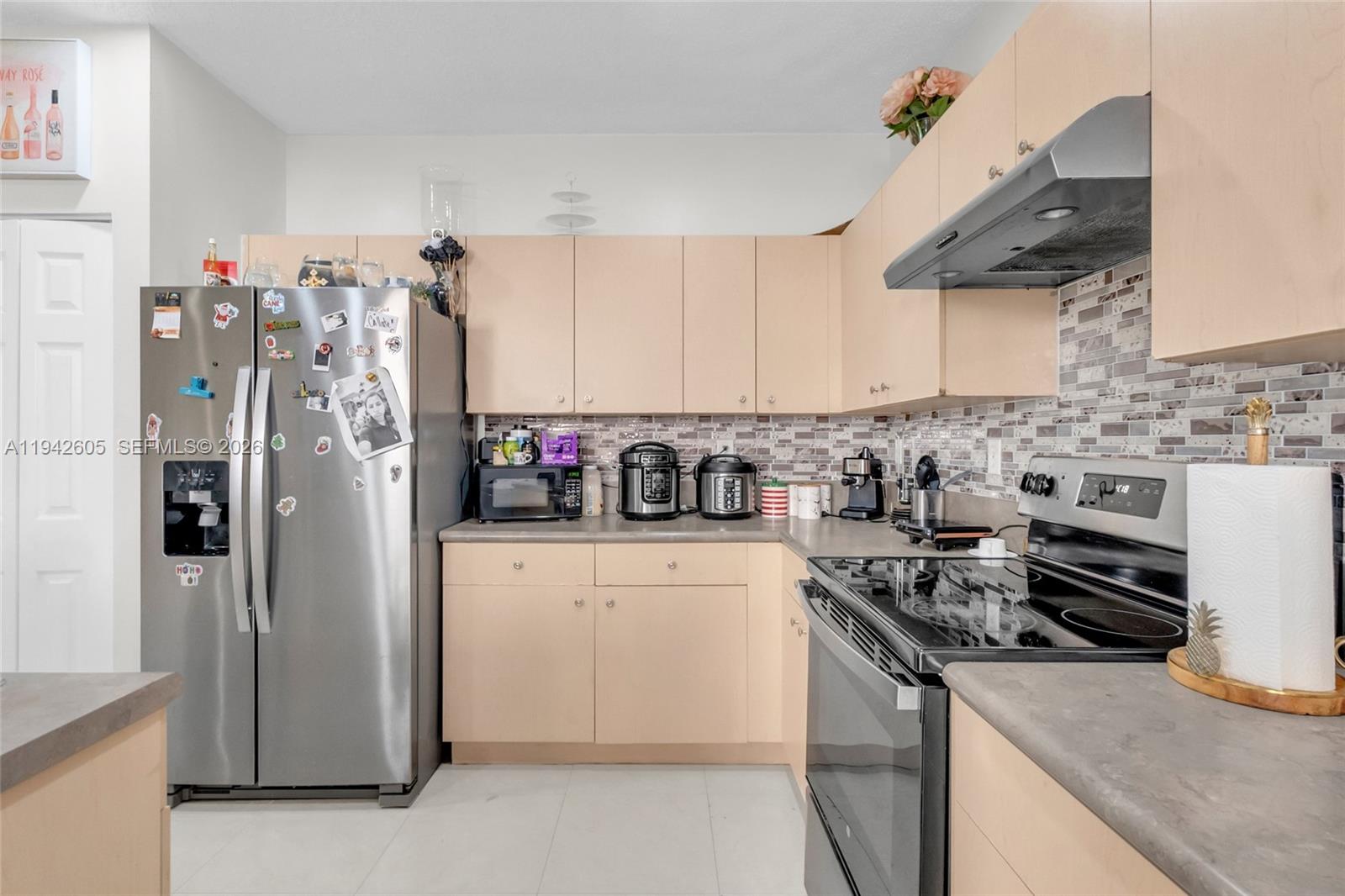 MARBELLA BAY - Residential