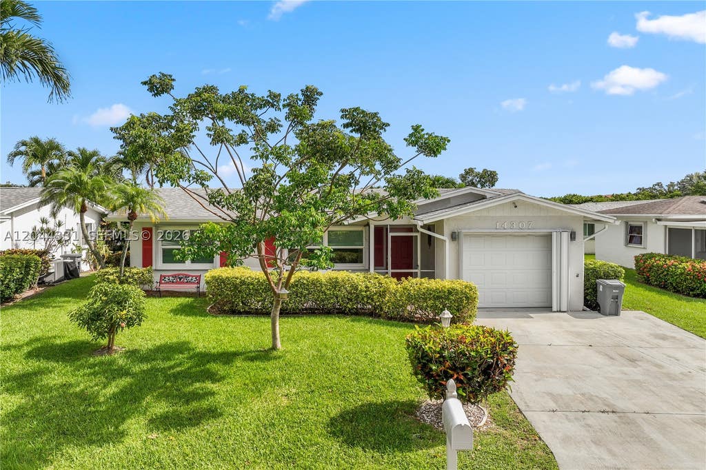 Photo of 14307 Amapola Dr, Delray Beach, FL 33484 (MLS # A12044331)