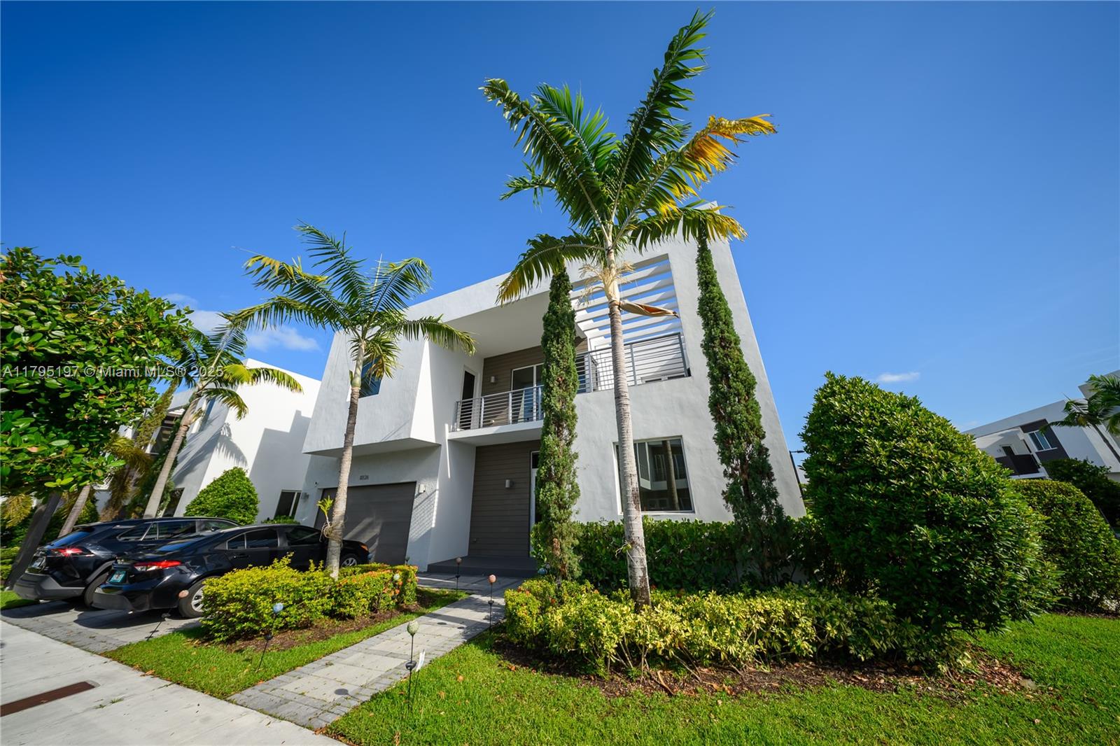 10126 NW 76th Ter