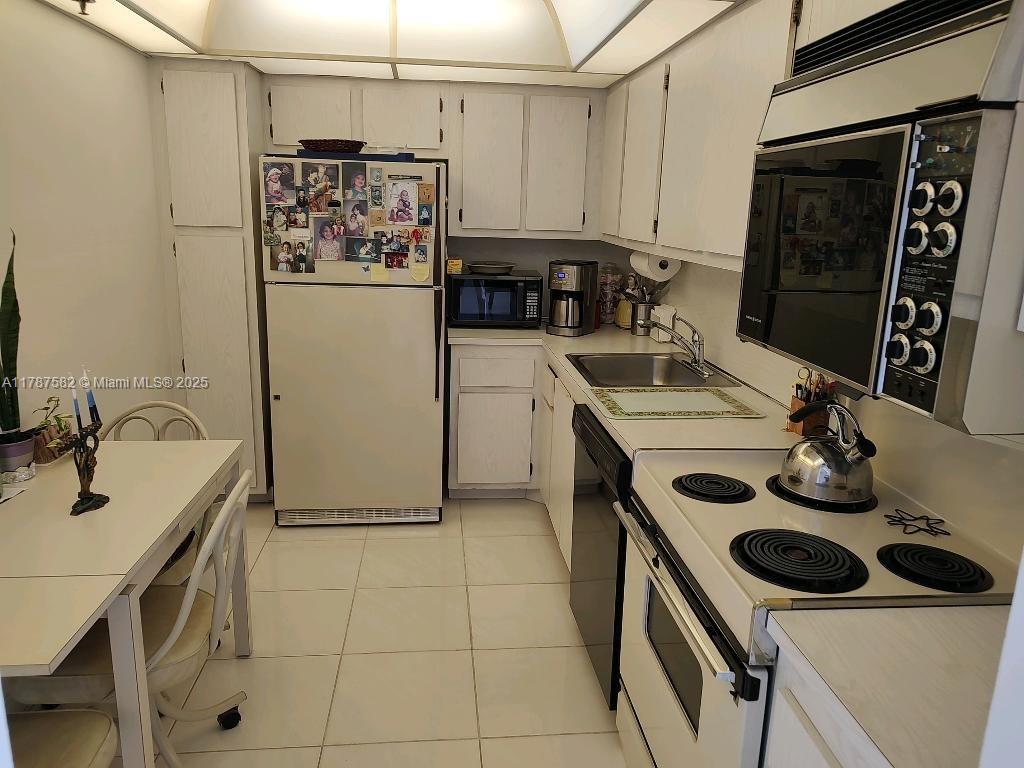 20515 E Country Club Dr 646