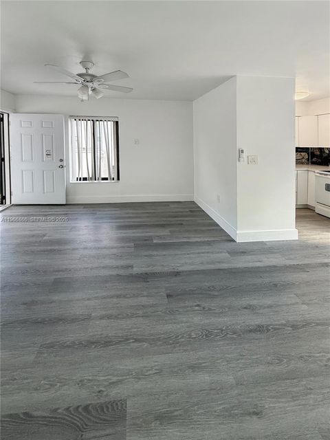 852 SW 1st St 6 Miami FL 33130