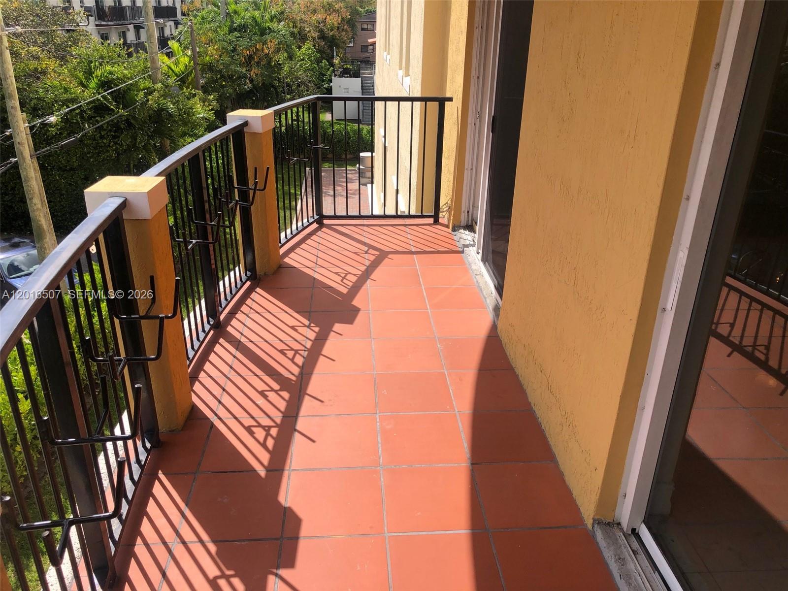 VILLA ISABELLA CONDO - Residential