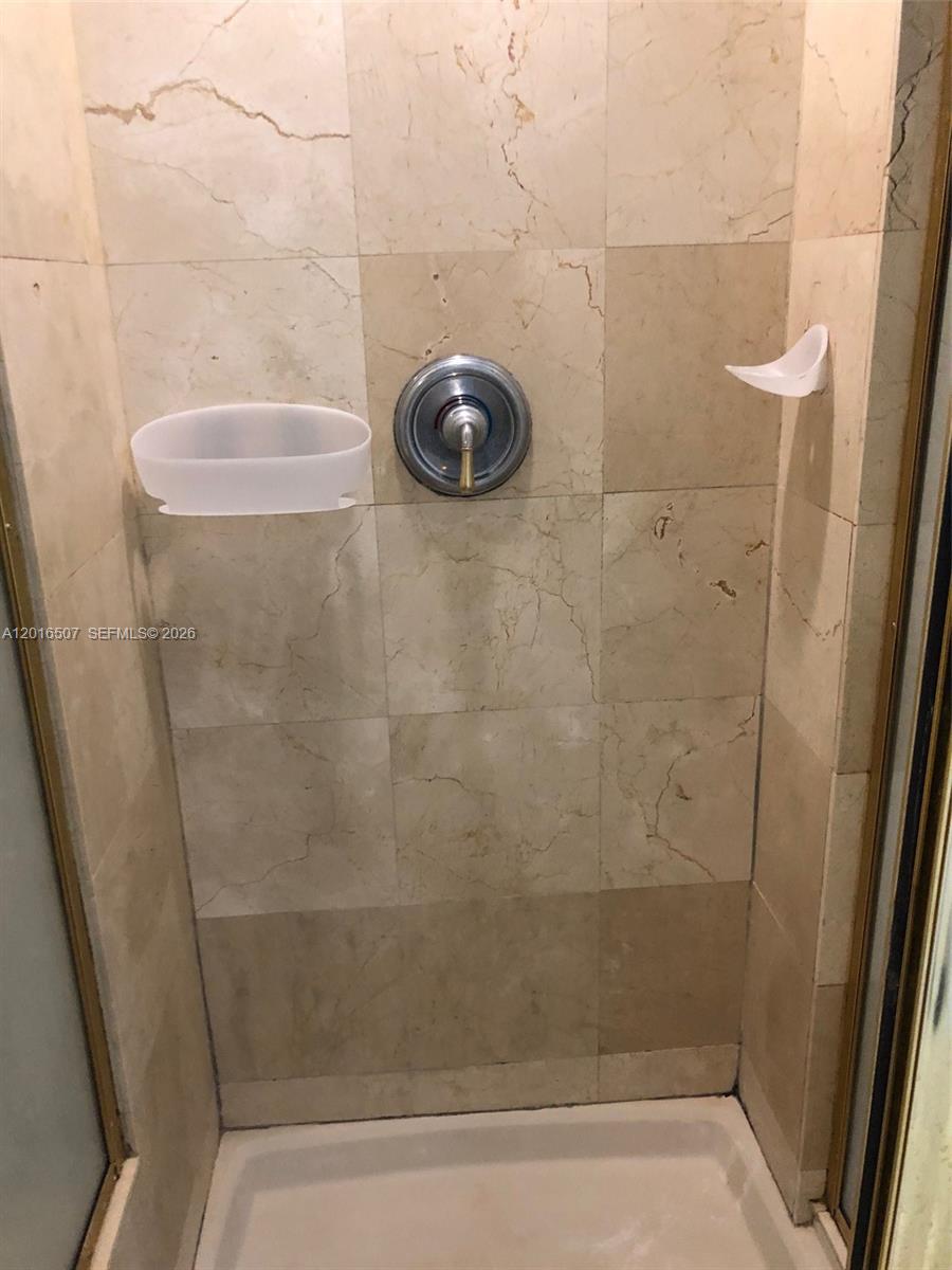 VILLA ISABELLA CONDO - Residential