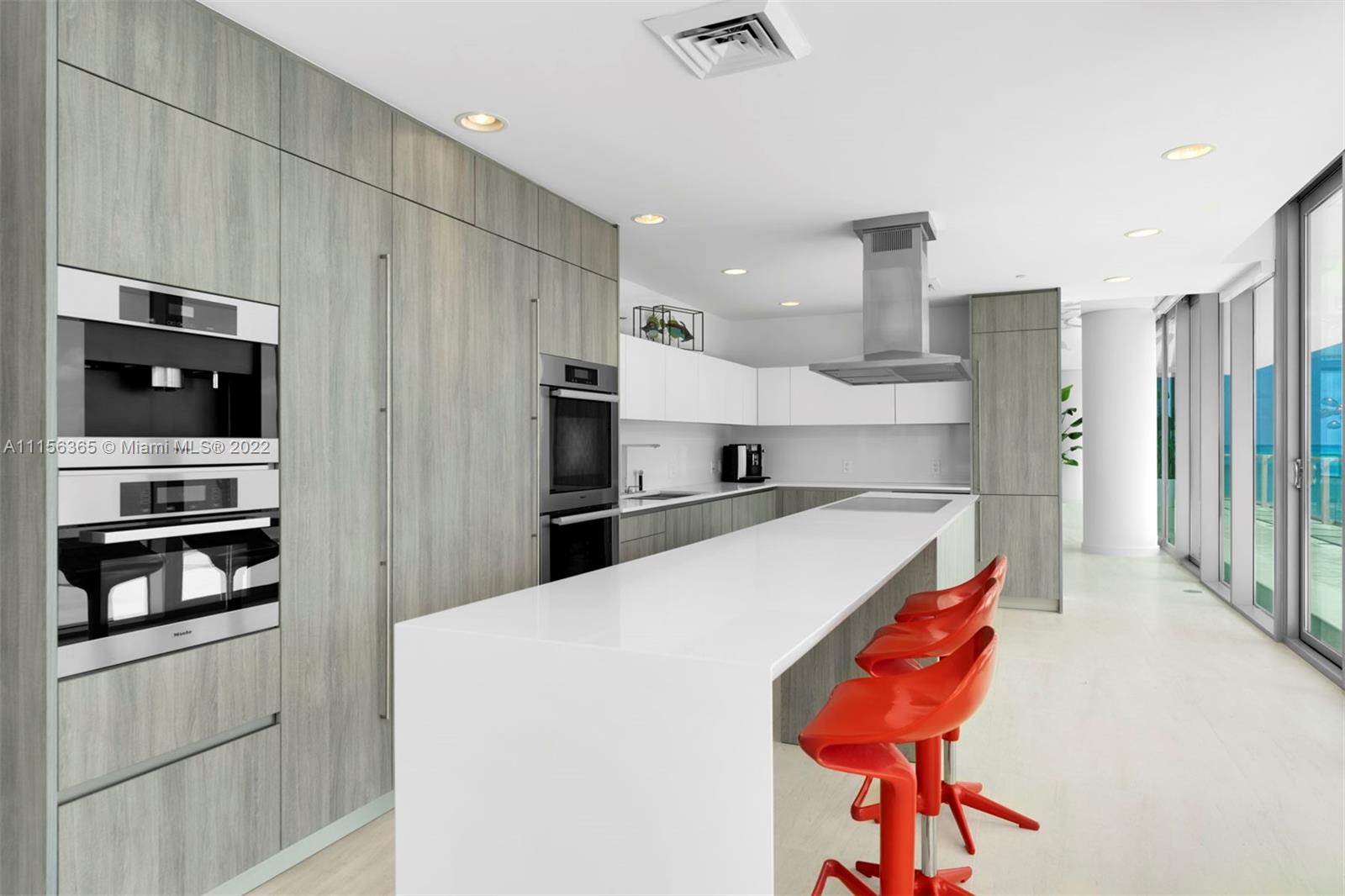 OCEANA KEY BISCAYNE CONDO - Residential