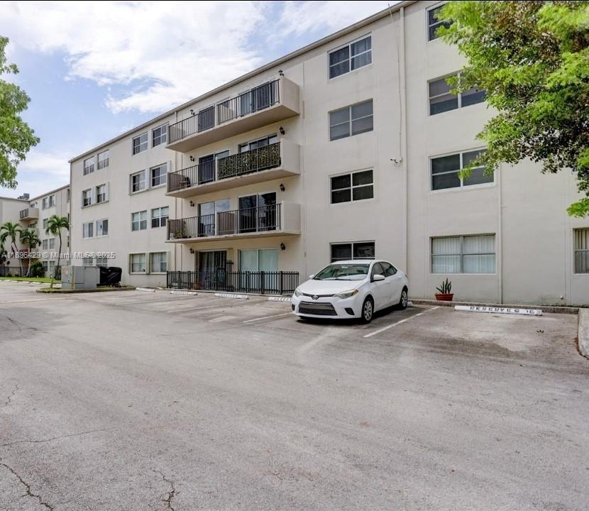 EL LAGO CONDO - Residential Lease