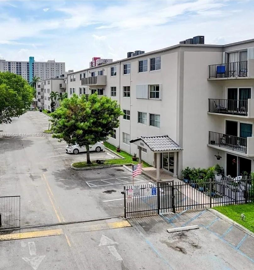 EL LAGO CONDO - Residential Lease