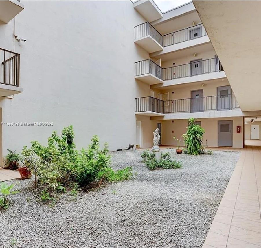 EL LAGO CONDO - Residential Lease