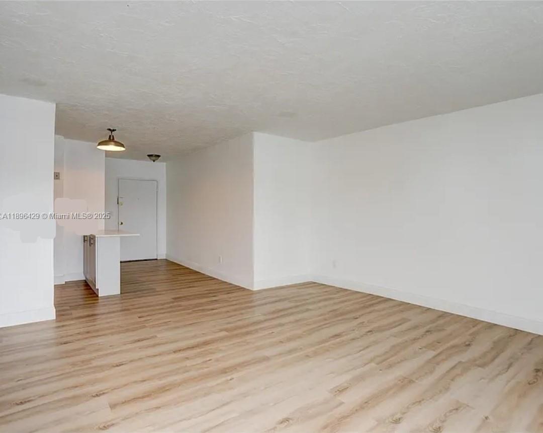 EL LAGO CONDO - Residential Lease