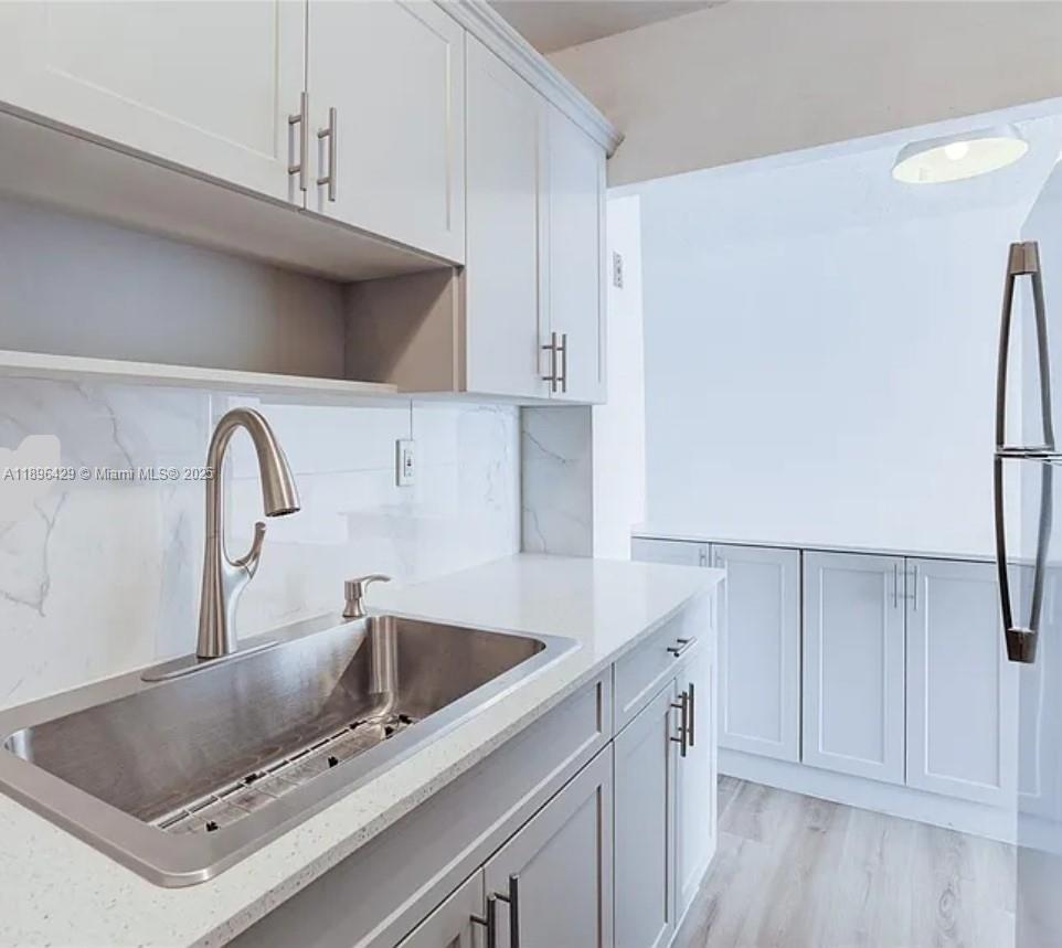 EL LAGO CONDO - Residential Lease