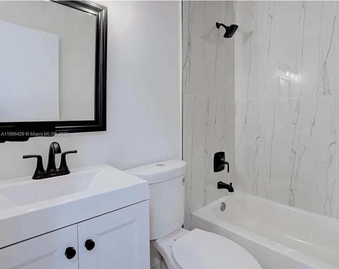EL LAGO CONDO - Residential Lease