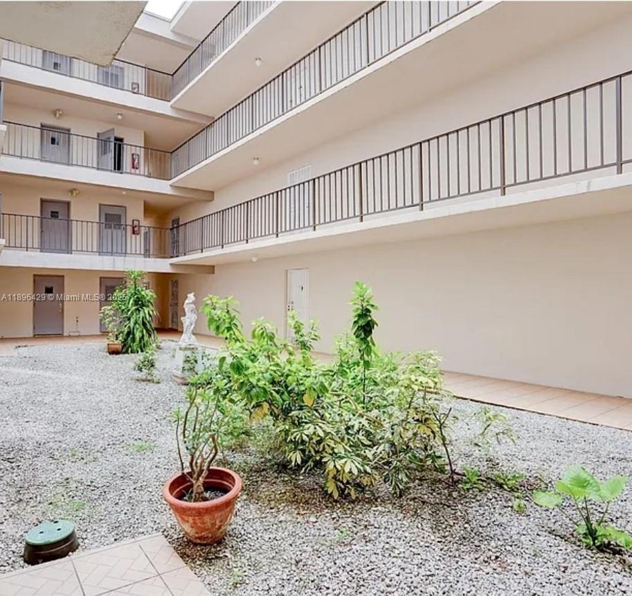 EL LAGO CONDO - Residential Lease