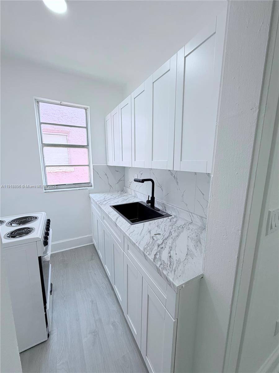 View photos, virtual tours, details... 1560 SW 5th St 10