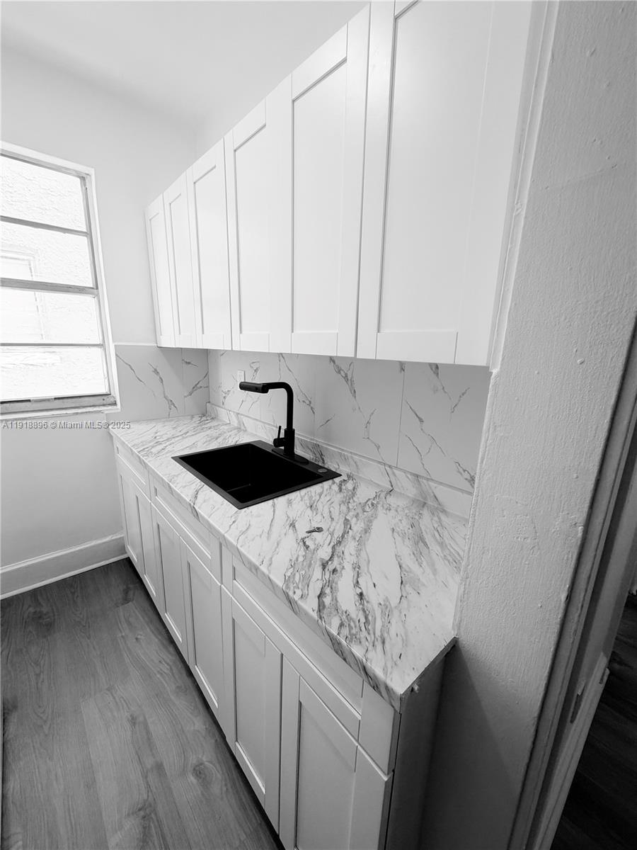 View photos, virtual tours, details... 1560 SW 5th St 10