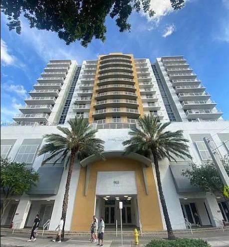 TENANT IN UNIT UNTIL 9/8/2026. MUST HAVE PRE-QUALIFICATION FOR SHOWING, 24 HOUR TENANT NOTICE FOR SHOWING, ETC. 2 Bed / 2 Bath Condo in Brickell Vista – Heart of Little Havana Live in the vibrant cultural hub of Little Havana, right on iconic Calle Ocho, in this spacious and stylish 2-bedroom, 2-bathroom condo at Brickell Vista. Just minutes from Brickell, Coral Gables, Downtown Miami, and Key Biscayne, this location offers unbeatable access to the best of Miami living. Located in a quiet, clean, and well-managed building, residents enjoy top-tier amenities including Refreshing pool Fully equipped gym Covered parking This unit is perfect for professionals, couples, or small families seeking comfort, convenience, and culture in one of Miami’s most dynamic neighborhoods.