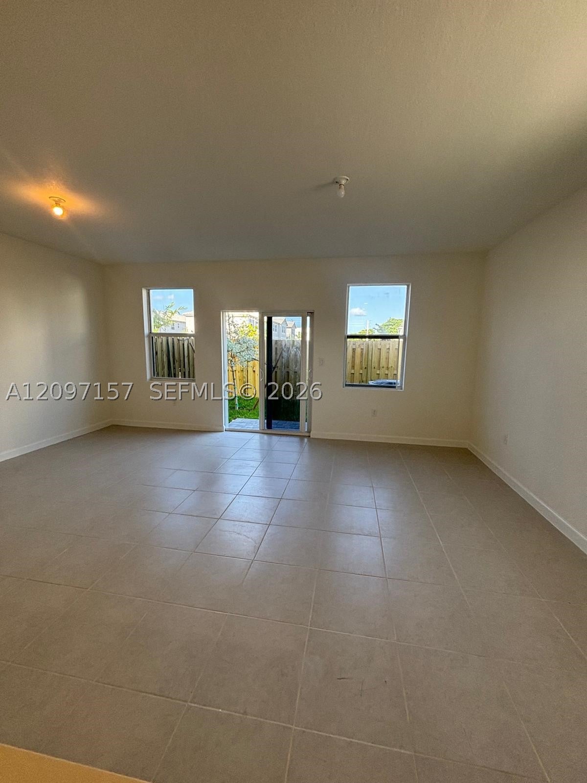 151 SE 11th Ave 151