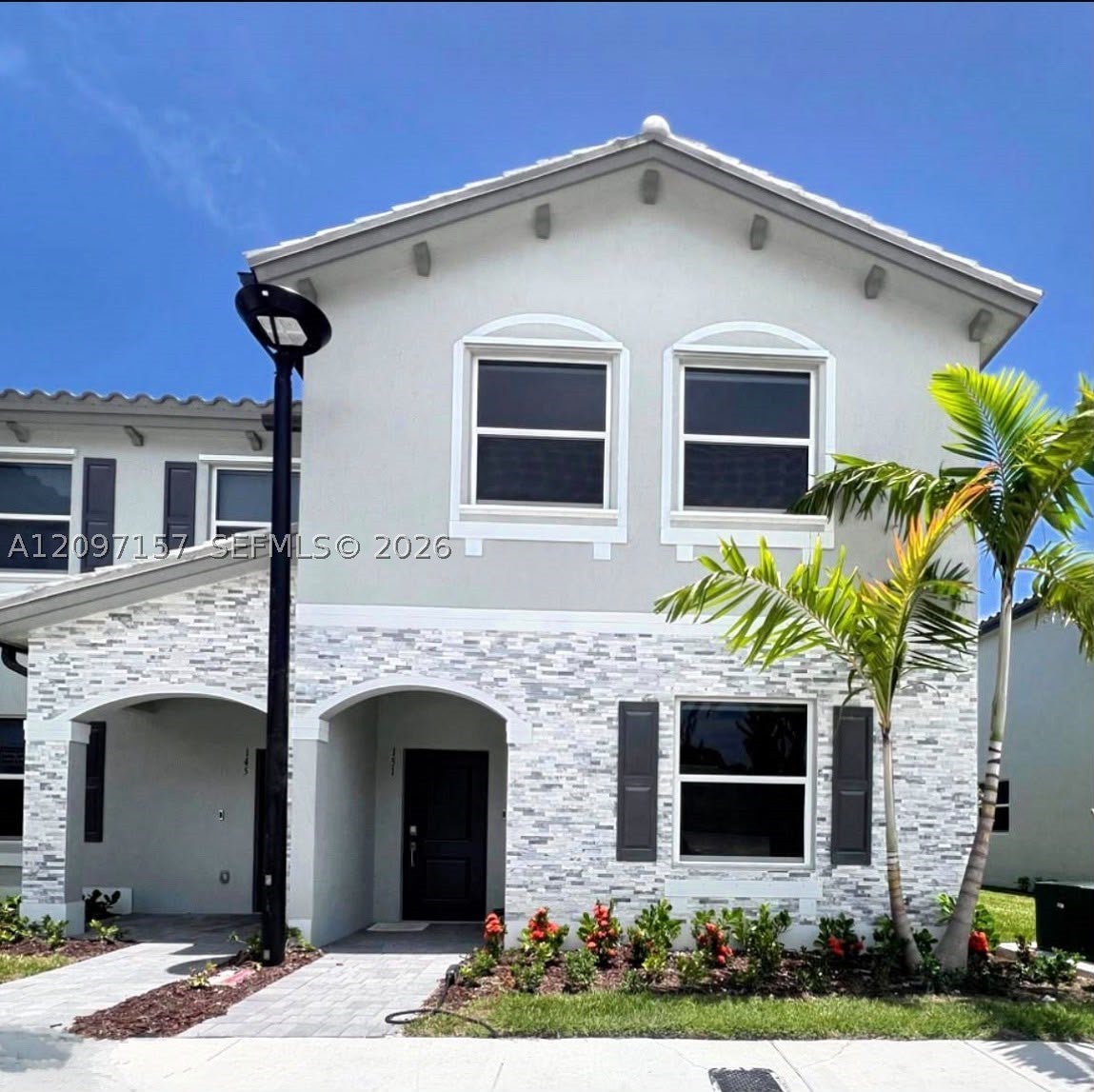 151 SE 11th Ave 151