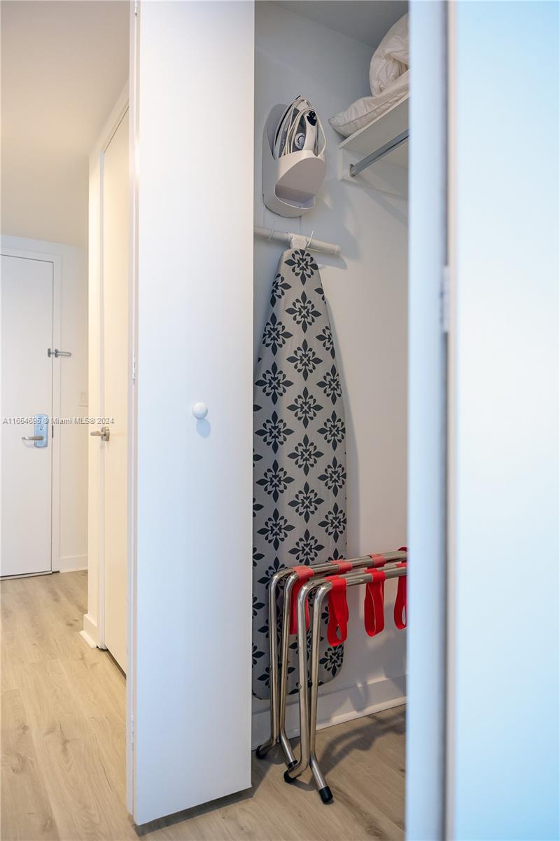 BEACHWALK CONDOMINIUM - Residential