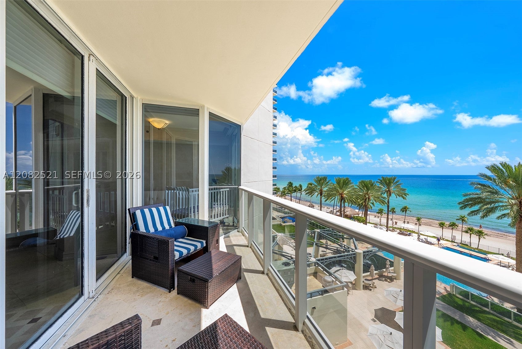 19333 Collins Ave 706