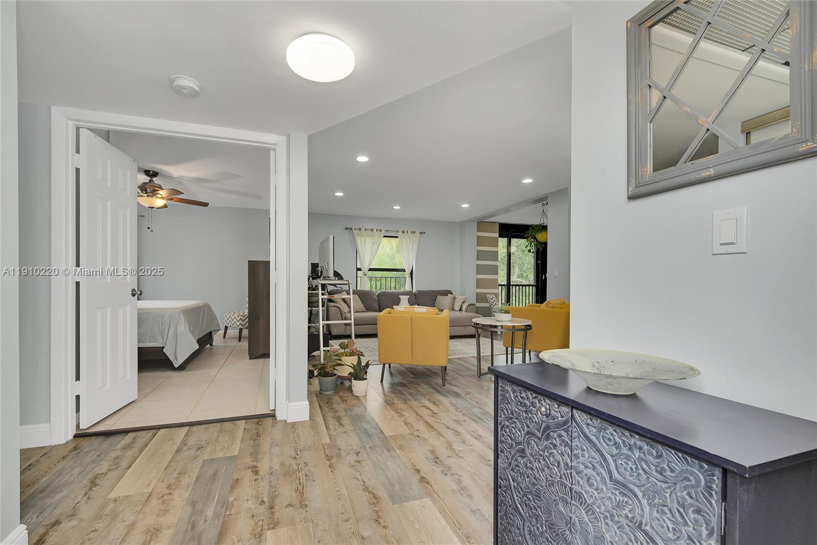 APPLEWOOD VILLAGE I-D CON - Residential Lease