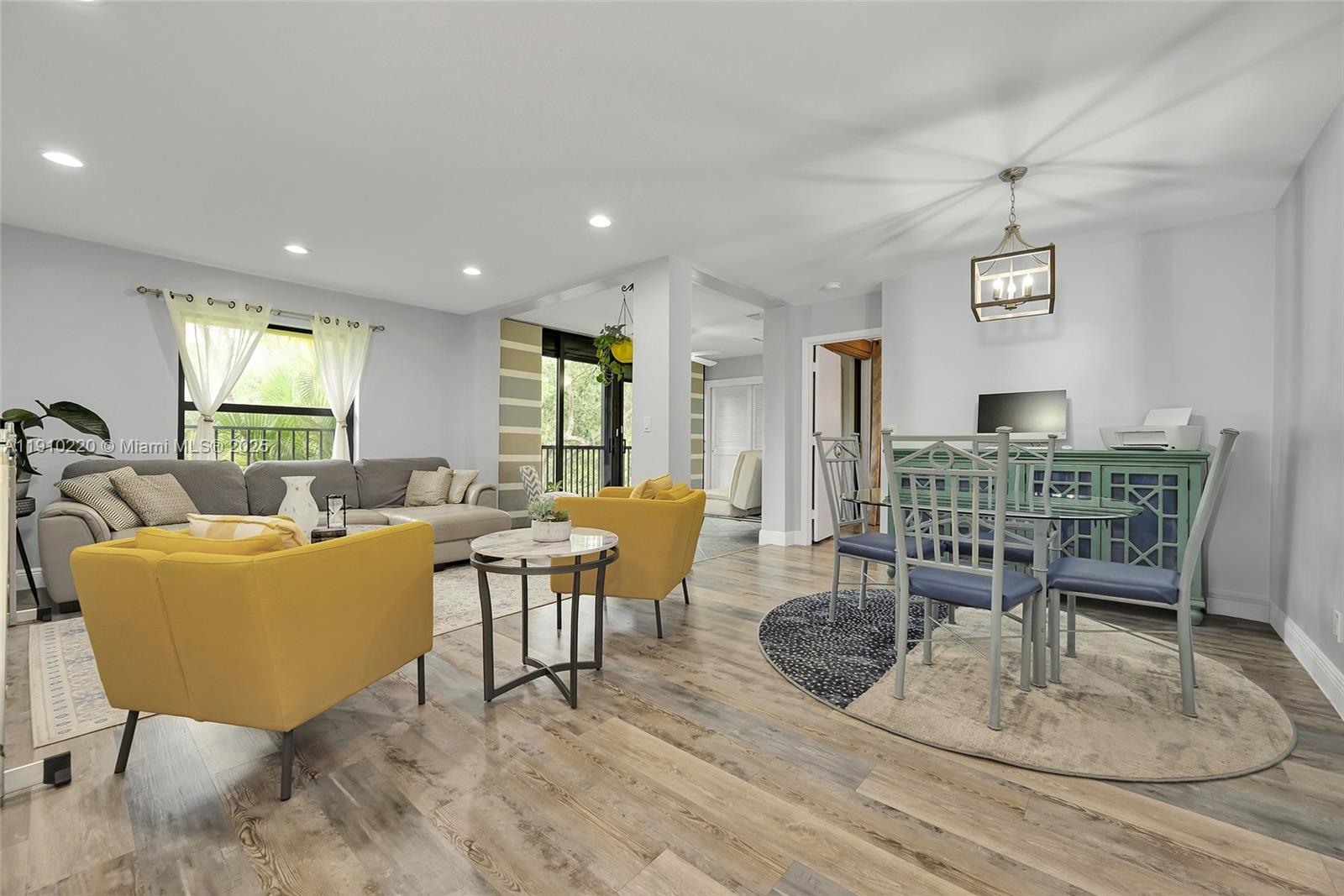 APPLEWOOD VILLAGE I-D CON - Residential Lease