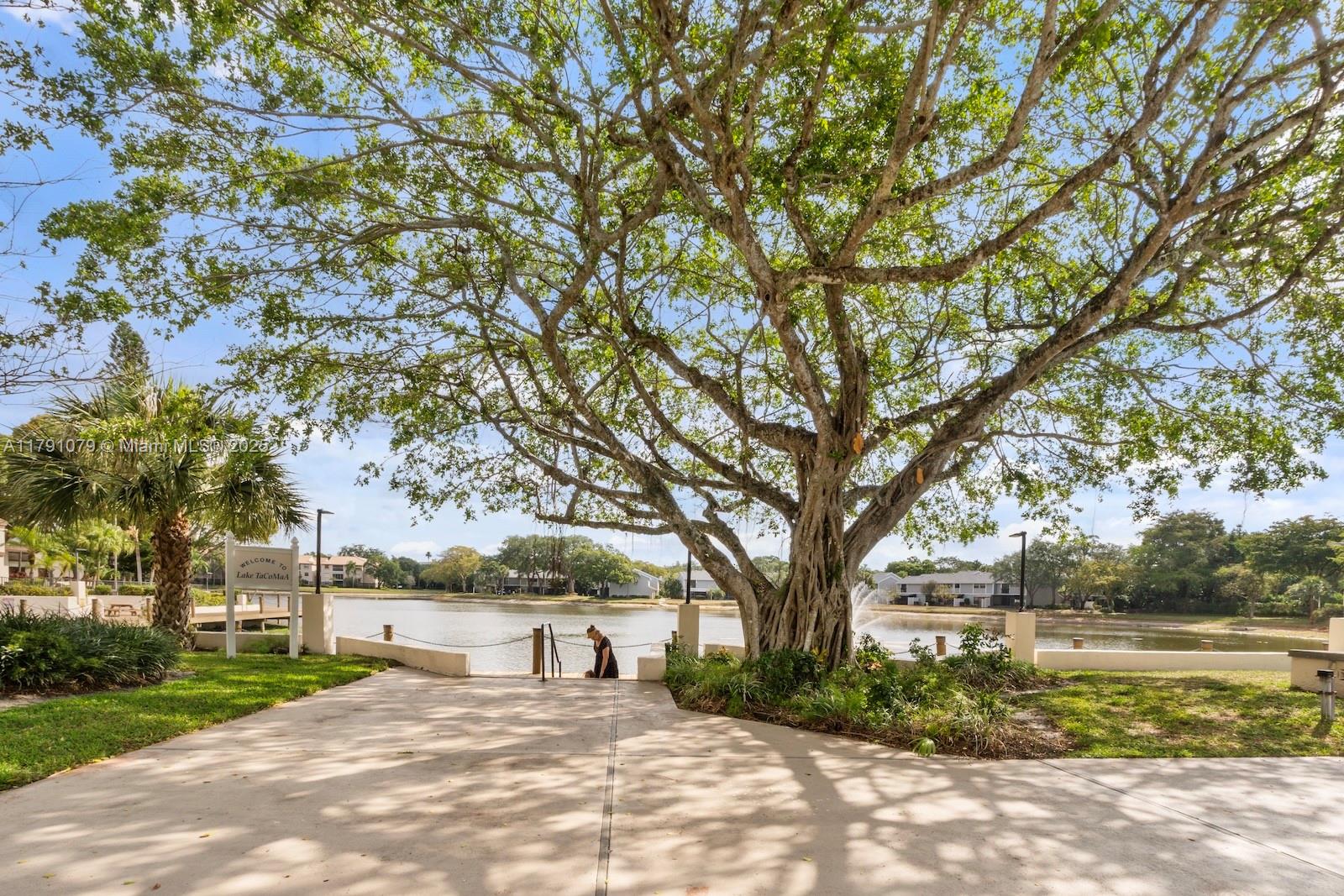 3705 N Carambola Cir N 2834