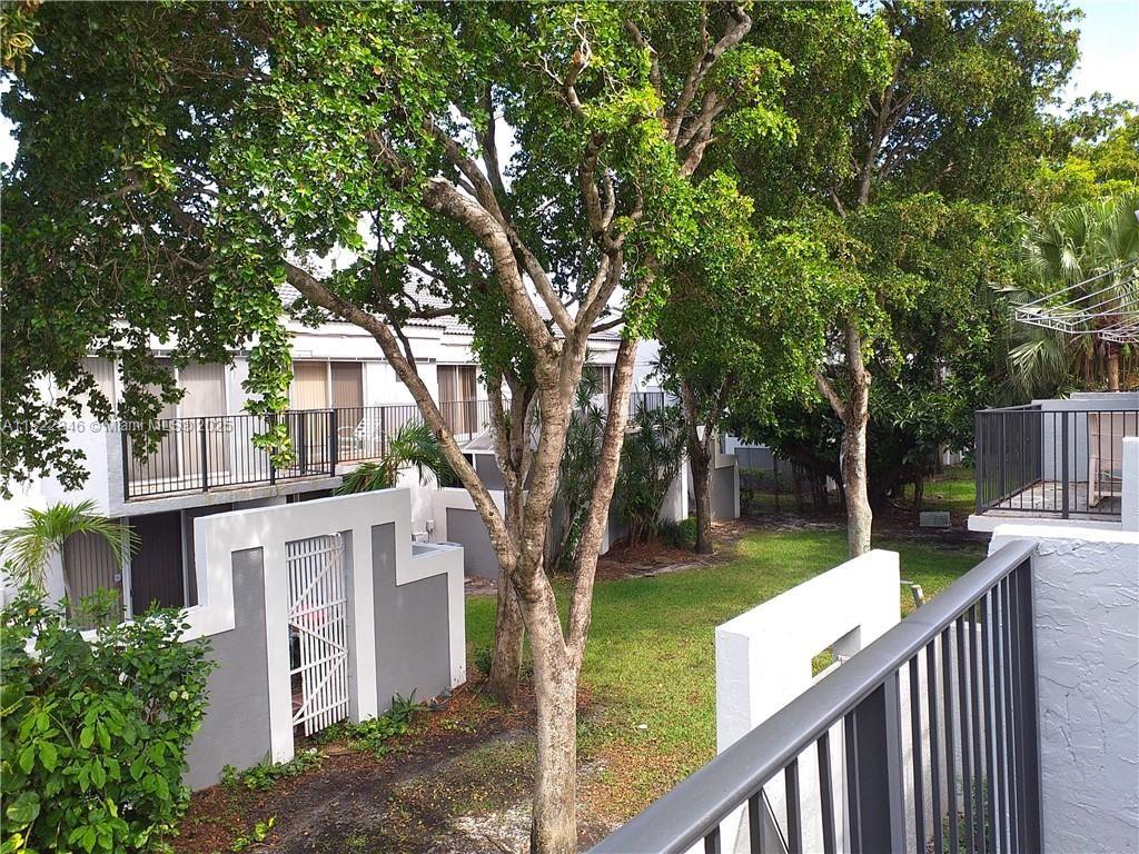 CROSS CREEK TOWNHOMES PLA - Residential