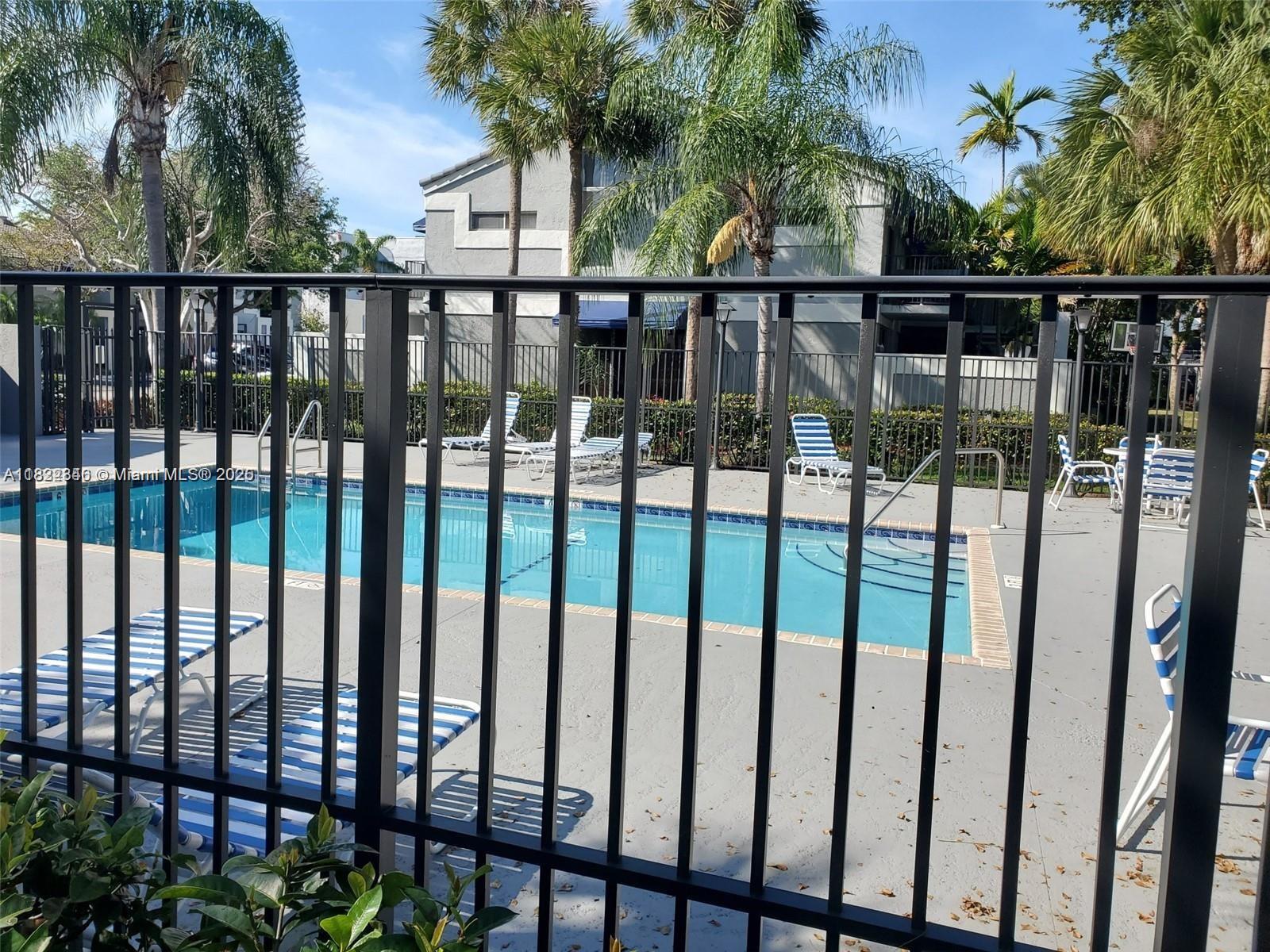 CROSS CREEK TOWNHOMES PLA - Residential