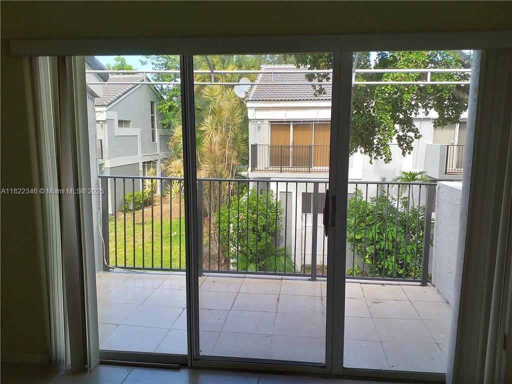 CROSS CREEK TOWNHOMES PLA - Residential
