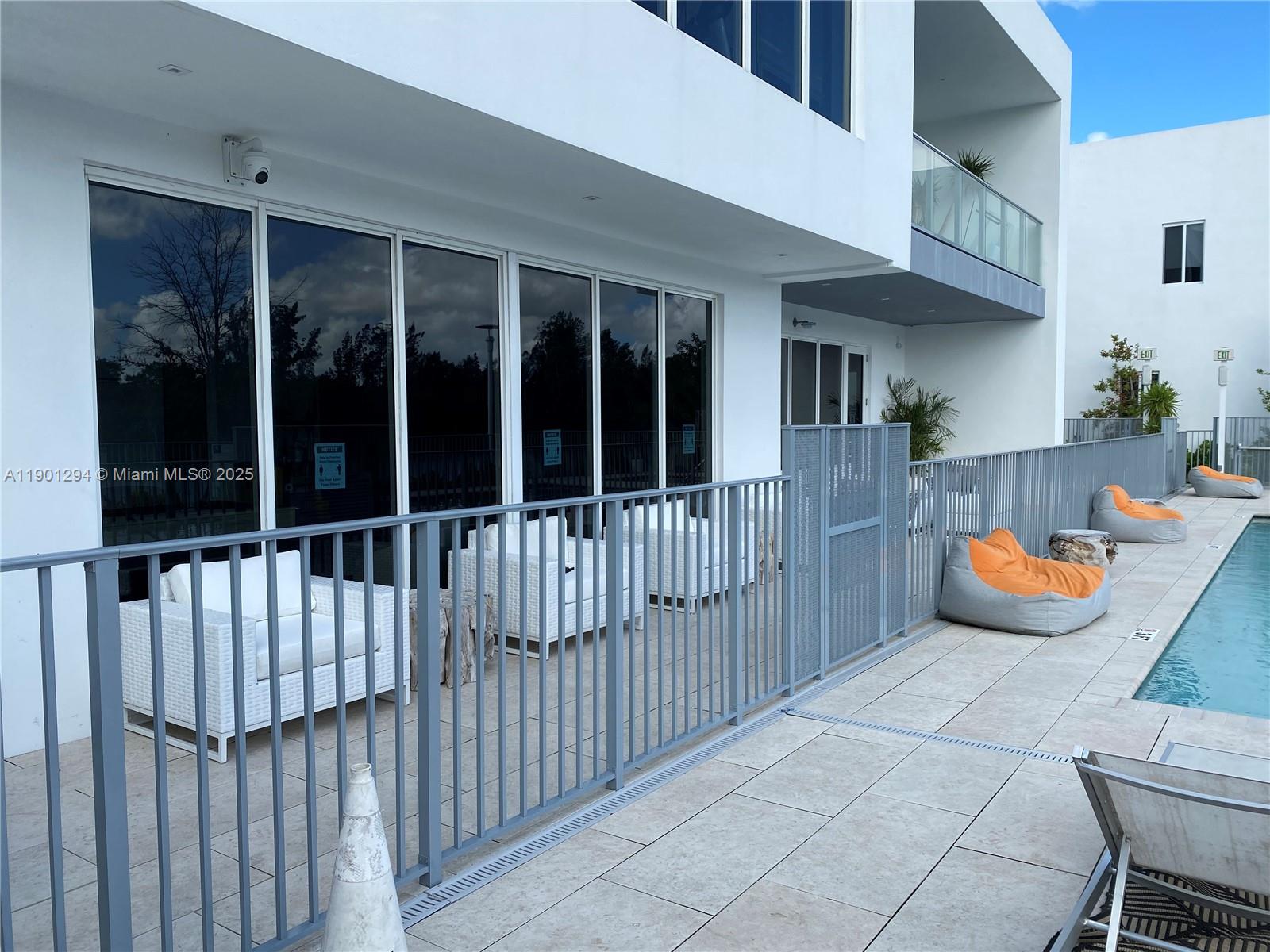 DORAL PALMS NORTH - Residential
